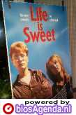 Poster van 'Life is Sweet' © 1990